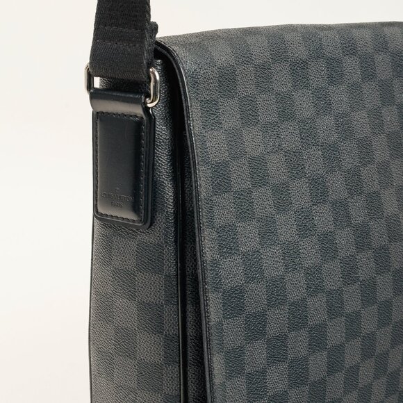 Louis Vuitton Graphite Damier District MM Cross Body Bag - Picture 8 of 14
